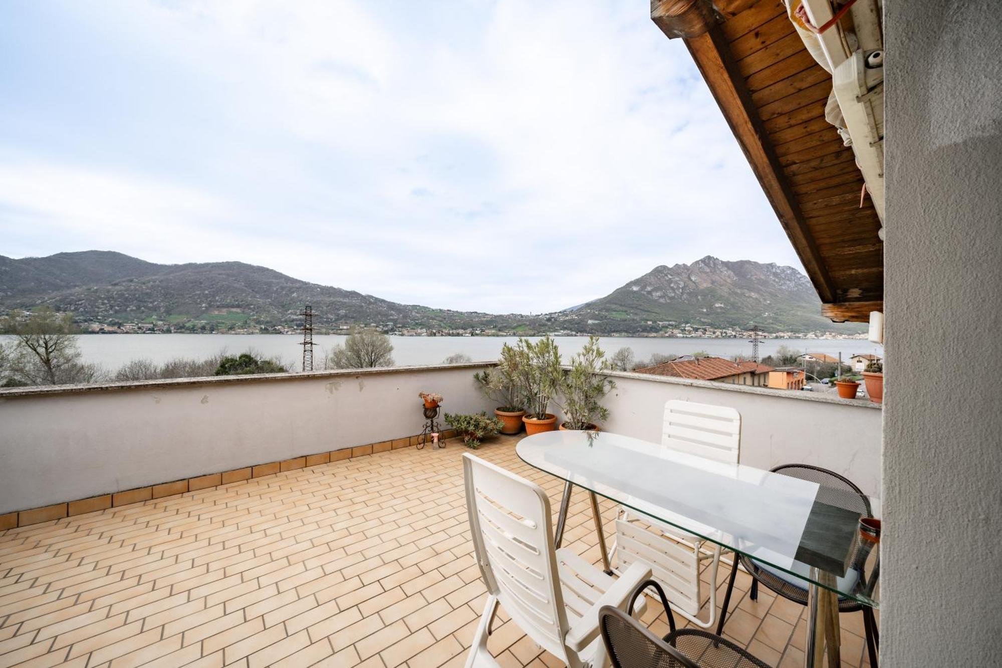 Terrazzo Sul Lago Lecco Buitenkant foto