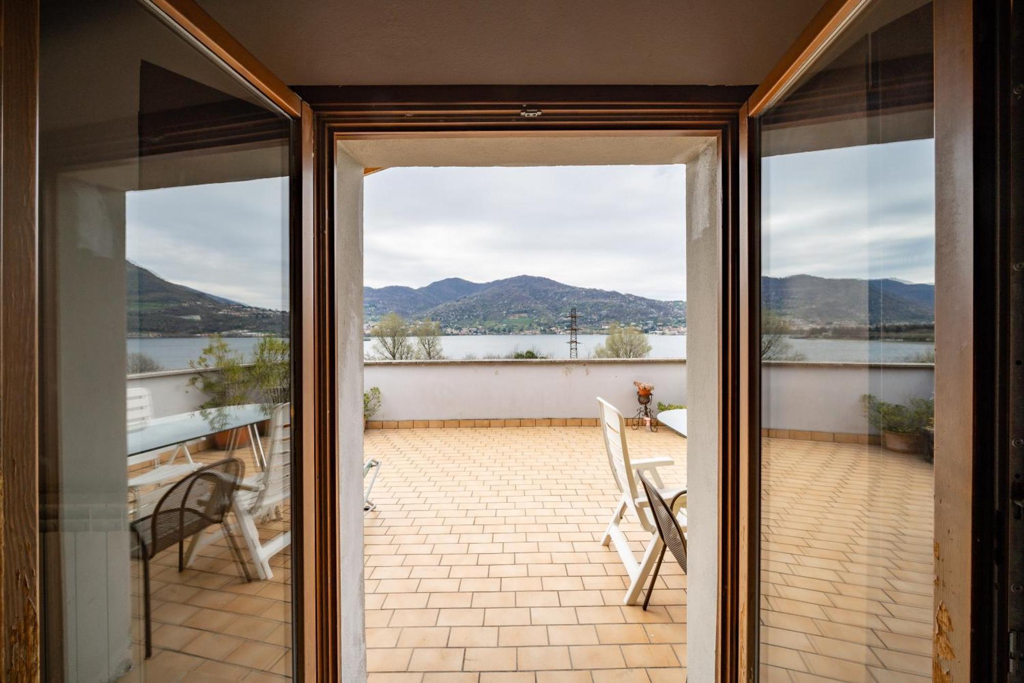 Terrazzo Sul Lago Lecco Buitenkant foto